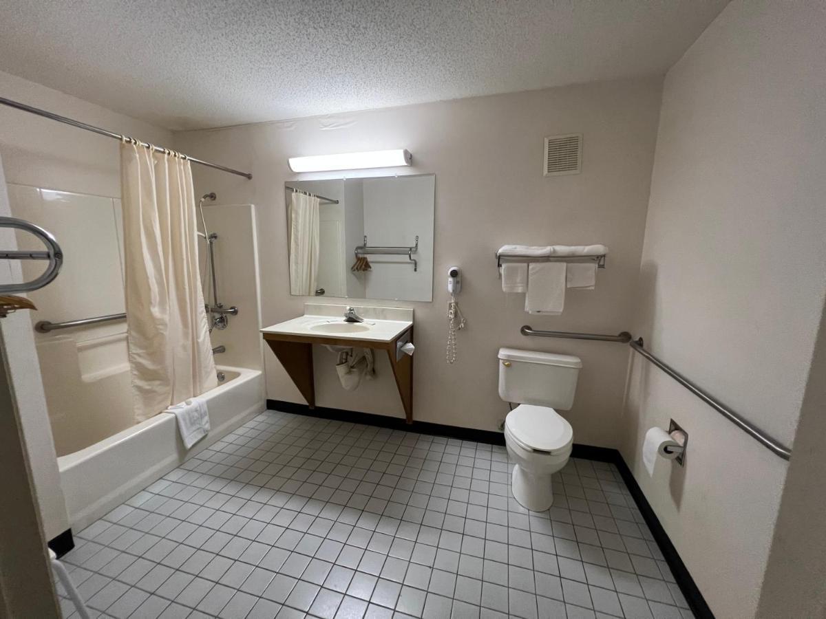 Garden Inn & Suites Metter Esterno foto