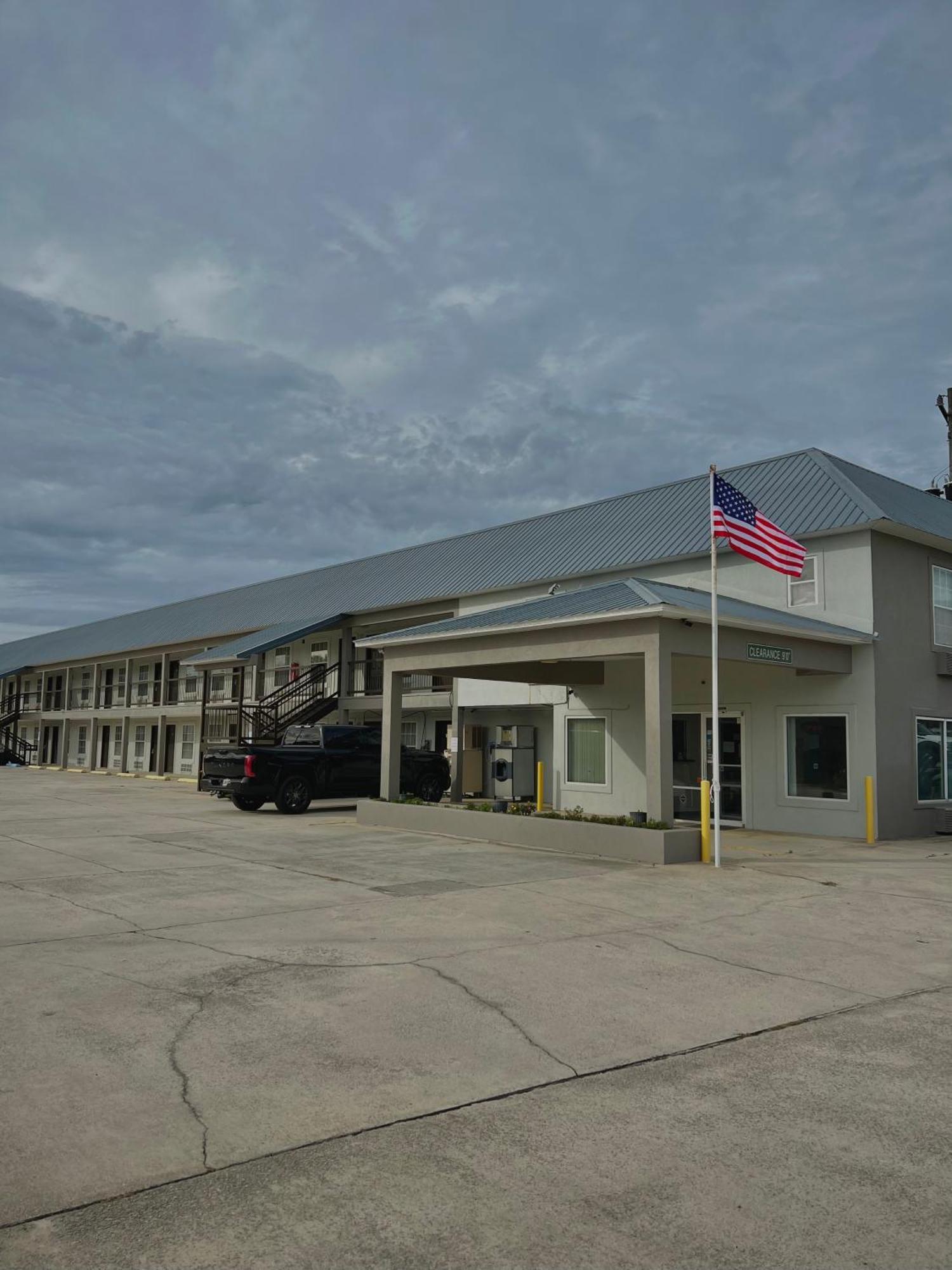 Garden Inn & Suites Metter Esterno foto